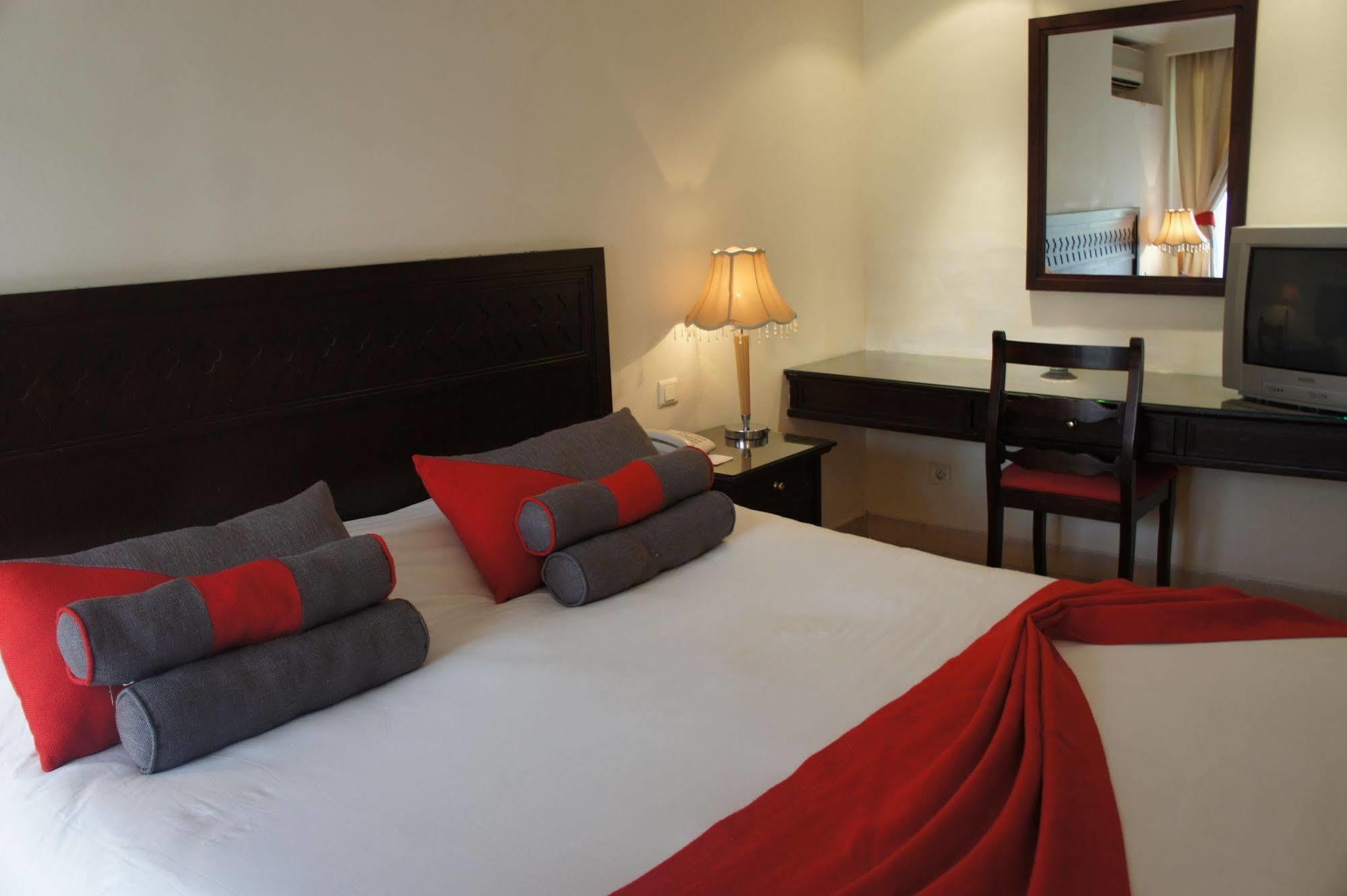 Kennedy Hospitality Hotel 4*