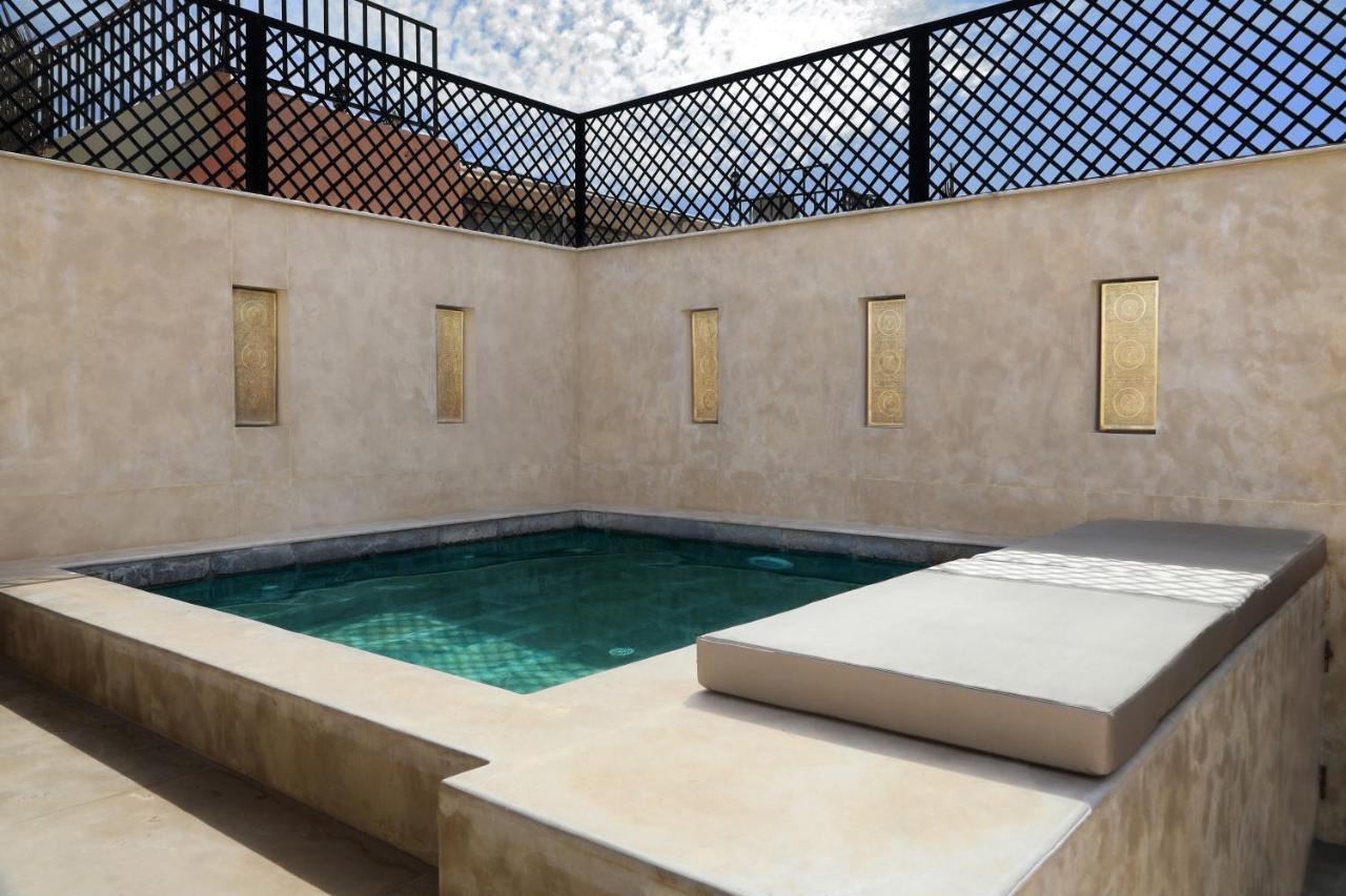 Pensión Dar Assiya - Le Petit 3*
