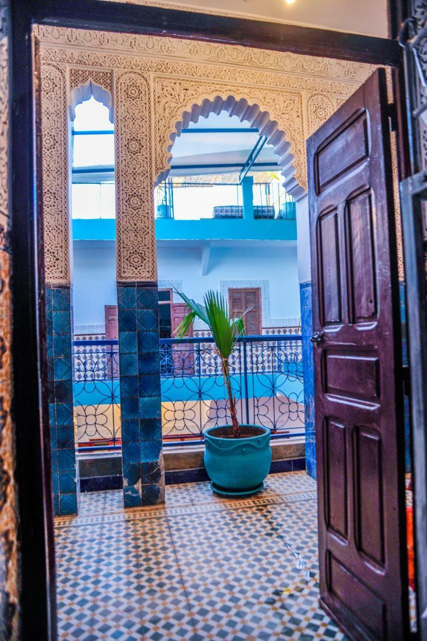 Oasis Auberge de jeunesse *