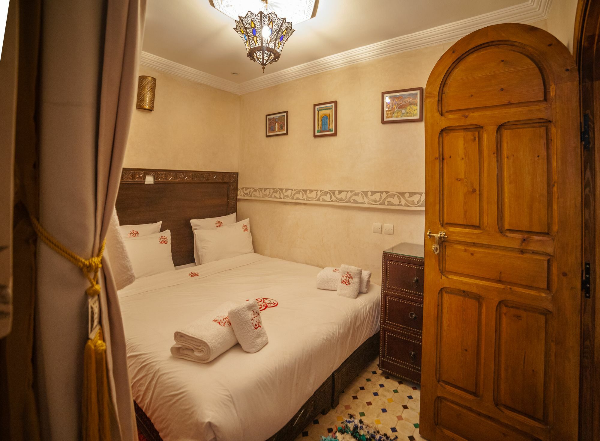 Dar Ikalimo Marrakech Riad