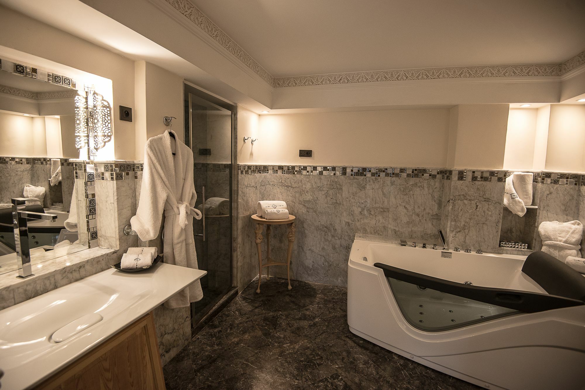 Riad Palais Razala 3*