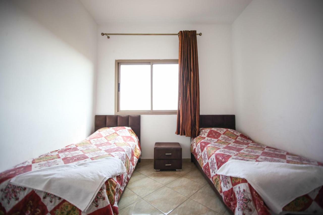 Entoure De Verdure, Grande Piscine Apartment *