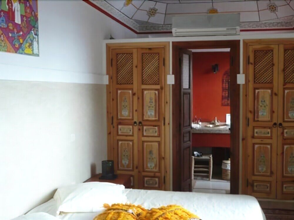 Euphorbe Riad 3*