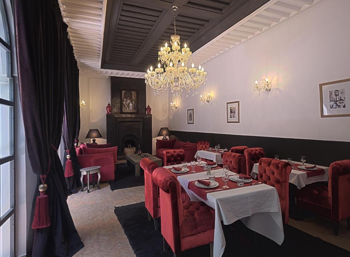 Riad 64 & 3*
