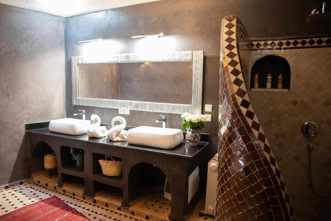 Riad Akush 2*