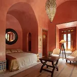 Villa Avirona