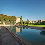 Superbe Villa Y - Calme & Surete - Piscine Privee & Gouvernante