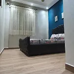 شقة بحي تاركة