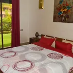 Luxury Waky Beach Golf And Water Ski Villa With Private Pool