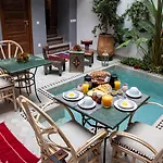 Riad Awatif 36