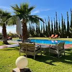 Spacious Moroccan Private Villa With Heated Pool