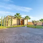 Villa Hawai, Ss Vis A Vis Avec Espace De Sport , Piscine Chauffee