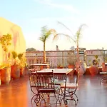 Riad Miramare Pour Familles