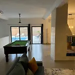 Villa A A 5Km Du Centre