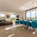 Villa 103 - Luxury Getaway - Private Jacuzzi