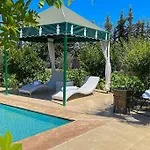 Ferme de vacances avec une grande villa à Marrakech