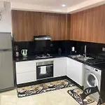Appartement Plaisant Et Bien Equipe Avec Piscine