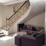 Sublime Villa Prive 5 Chambres Doubles Avec Salle De Bain Et 2 Grand Salon