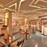 Amani Hotel Suites & Spa