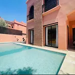The Villa Avec Piscine Chauffee 4 Chambres