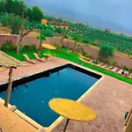 Bienvenue A La Villa Luxe De 3 Suites Pour Location Journee !
