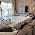 Belle Villa