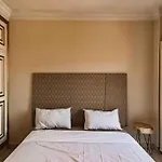 Central Majorelle Apartment