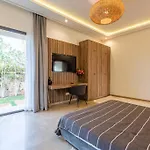 Villa J
