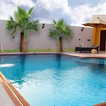 Villa , Avec Piscine