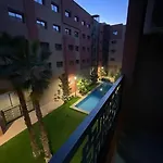 Hi, Nice 2 Bedroom Apparment,