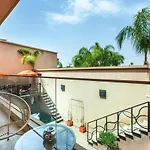 Villa Serenity & Spa - Breakfast