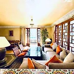 Villa Ross