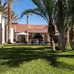 Luxury 5Bed Villa With Heated Pool
