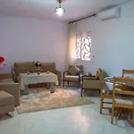 Elegant Appartement Au Coeur De Marrakech