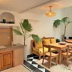 Riad With 3 Swimming Pools
