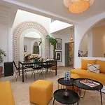 Riad Amal, Exclusif Et Elegant A 6 Min De Jemaa El Fna