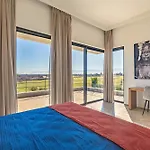 Amelkis, Villa Luxe Front Golf