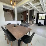 Villa Amele,Calme,Ensoleille,Piscine,Salle De Jeux