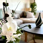 Luxury 2Br In The Downtown