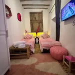 Riad103 piscine Rooftop, jacuzzi&hammam SPA
