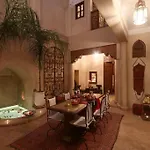 Riad Jaune Safran Entire House