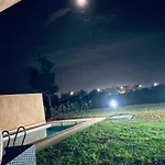 Superbe Villa , Front Golf Prestigia