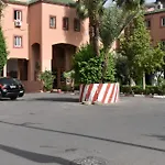 Riad Alaoui 146 With Swimming Pool And Free Parking