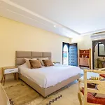 La Villa Houda Piscine Parking Prive 15 Min Marrakech - Ark Realty