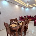 Appartement Spacieux De 2 Chambres