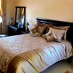 Luxury 4 Suite Villa With Pool & 2 Large Lounges