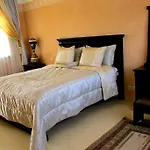 Luxury 4 Suite Villa With Pool & 2 Large Lounges