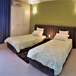 ☆Hivernage☆ Charming , Spacious & Bright With Pool