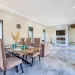 Villa Kassia , Jacuzzi, Hamman, Jeux…