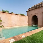 Villa Izza